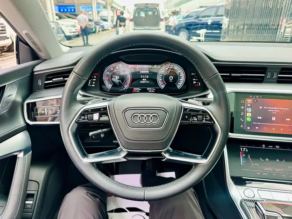 Audi A7L — фото 2