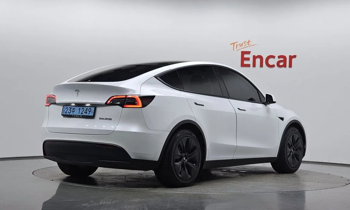 Tesla Model Y 2021 из KR, фото 7