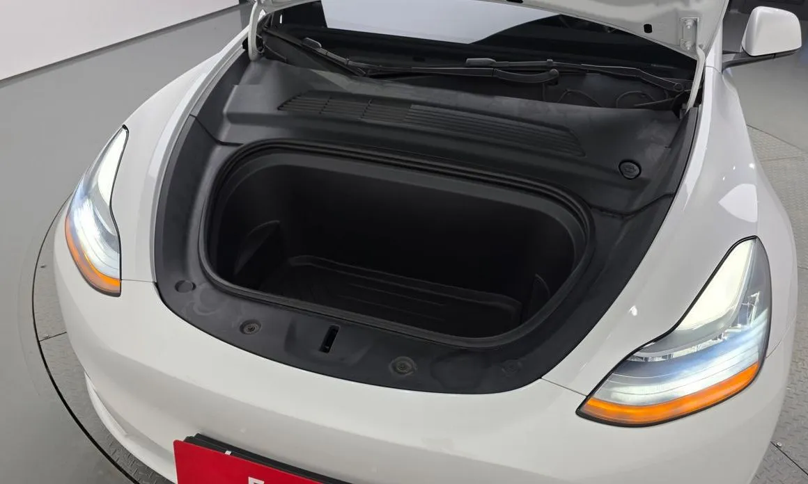 Tesla Model Y 2021 из KR, фото 10