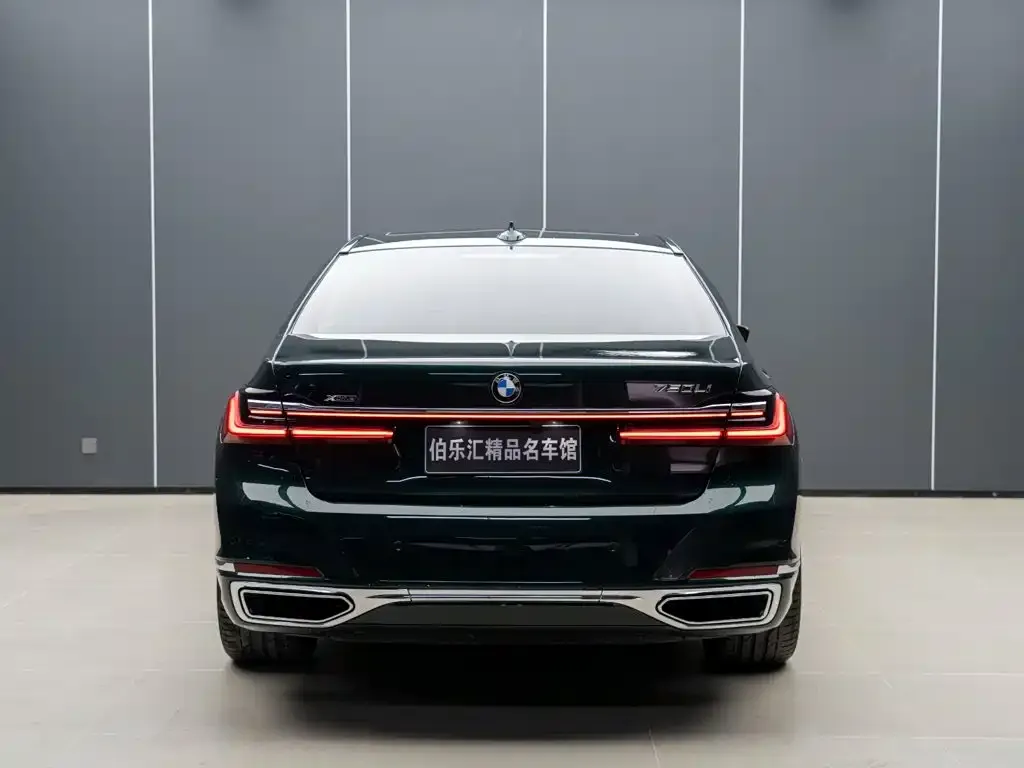 BMW 7 Series — фото 2