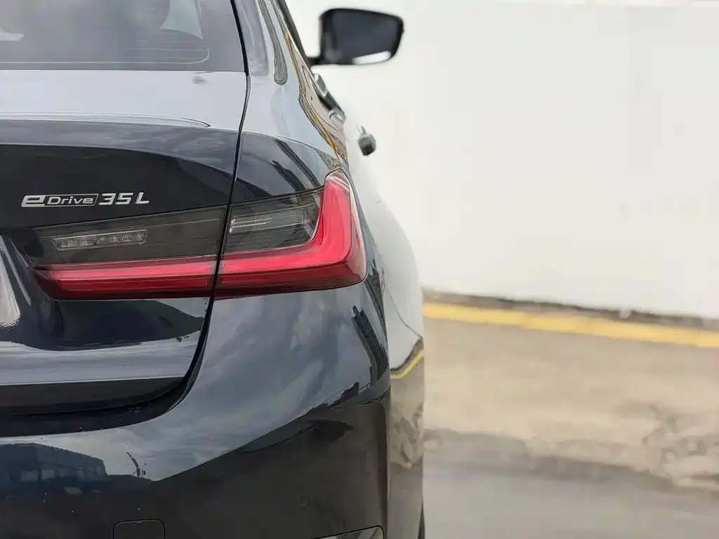 BMW i3 — фото 2