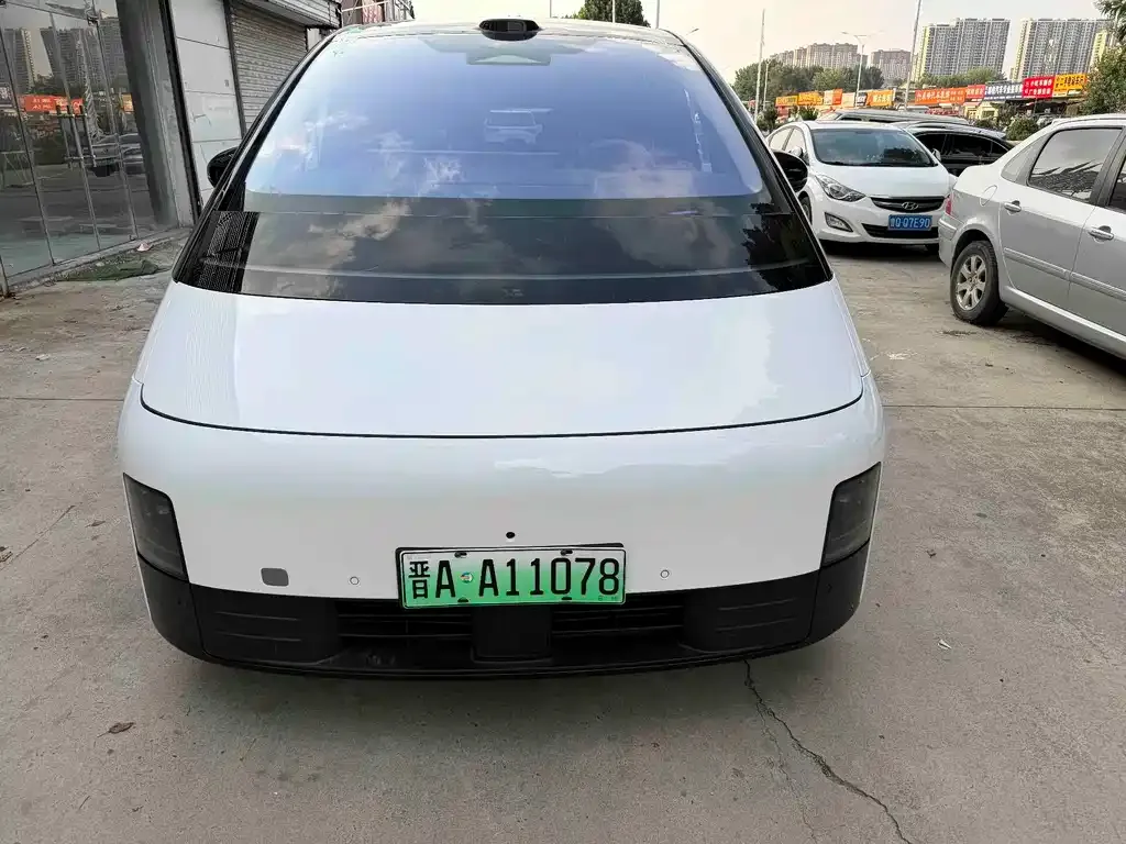 Li Auto MEGA — фото 1