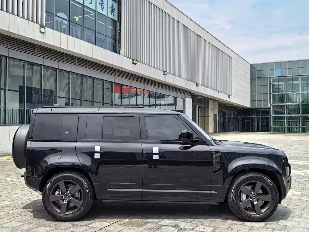 Land Rover Defender — фото 9