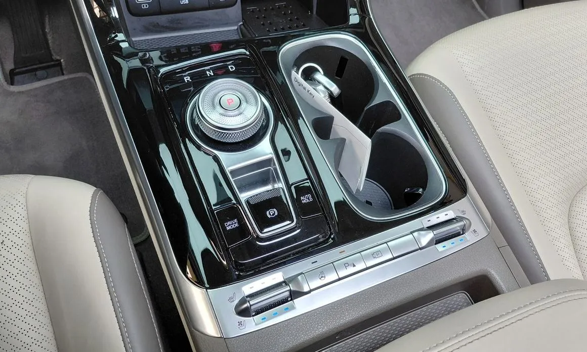 Kia Carnival — фото 10