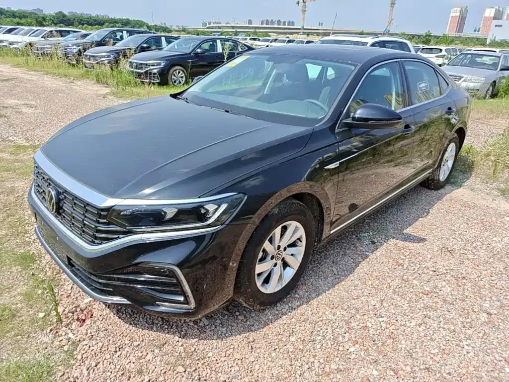 Volkswagen 帕萨特插电混动 — фото 1