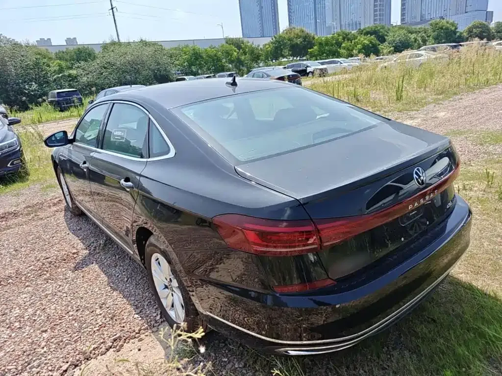 Volkswagen 帕萨特插电混动 — фото 6