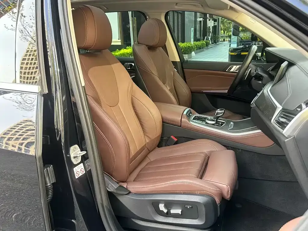 BMW X5 (Import) — фото 6