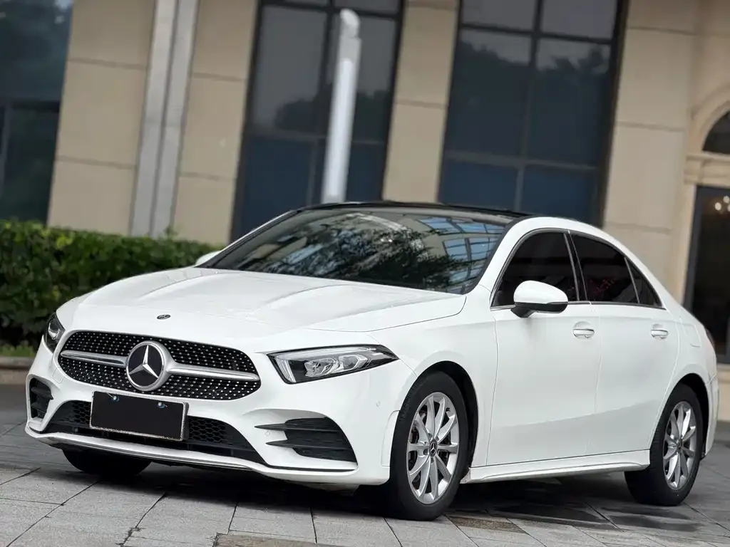Mercedes-Benz A-Class — фото 1