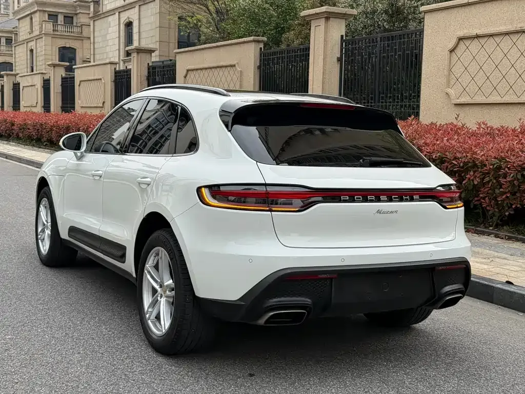 Porsche Macan — фото 9