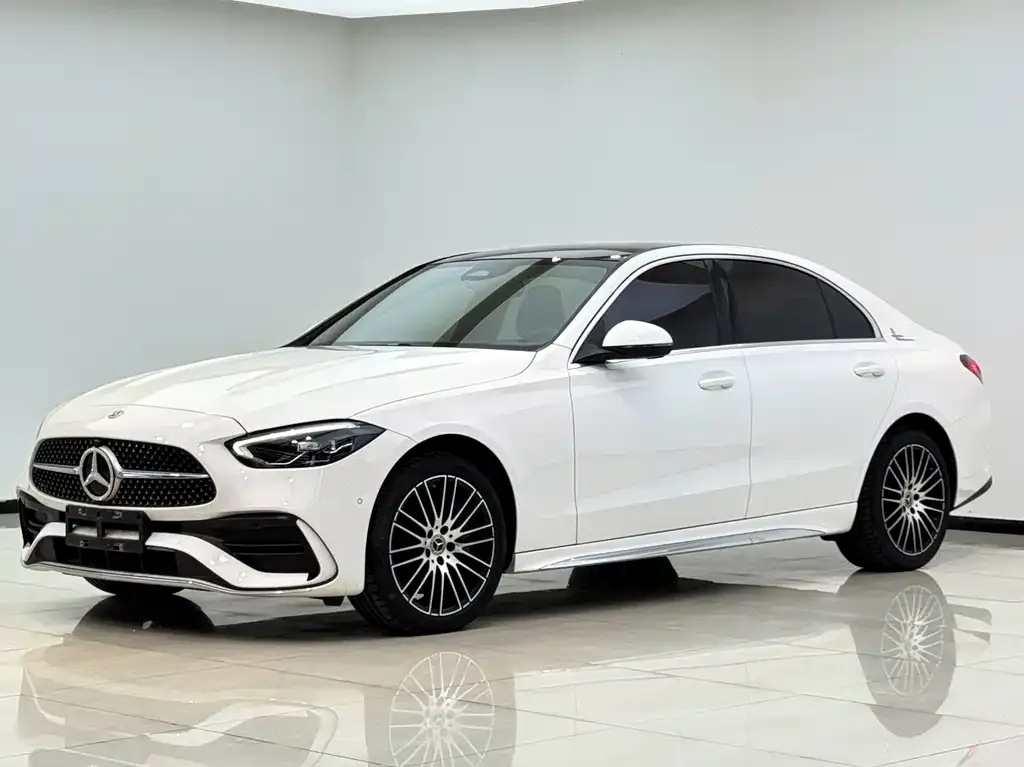 Mercedes-Benz C-Class — фото 1