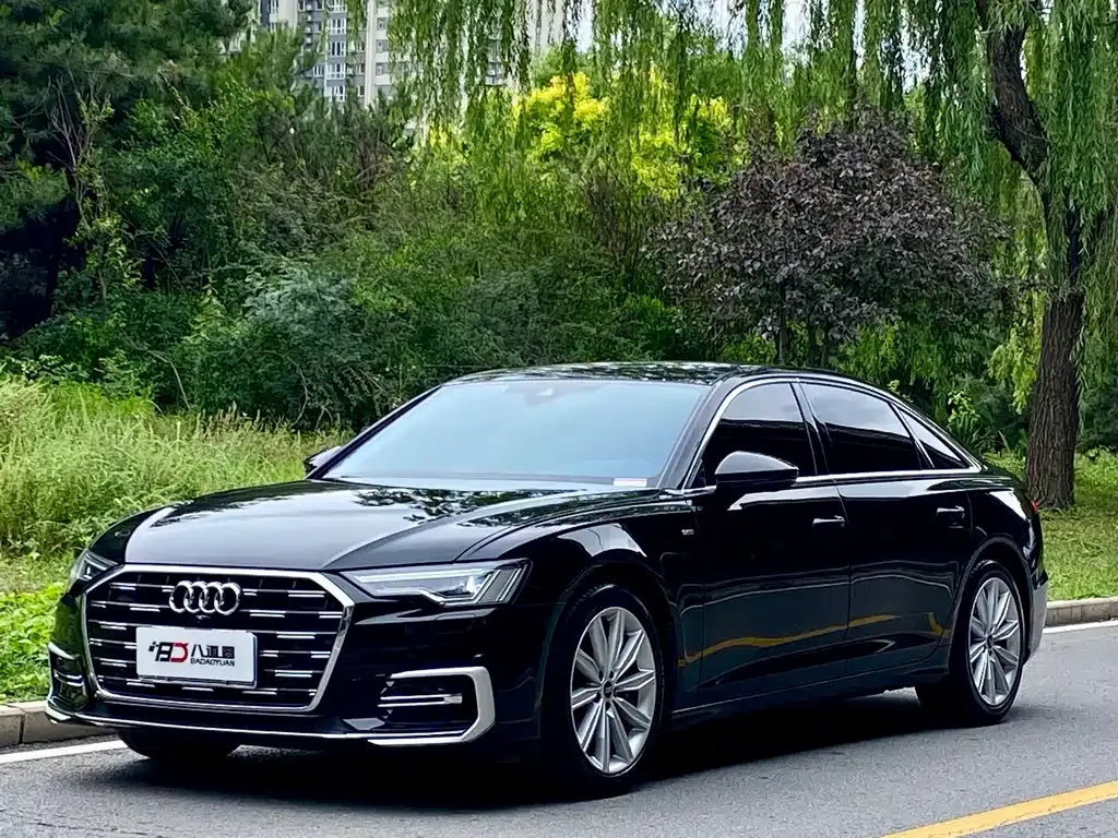 Audi A6L — фото 1