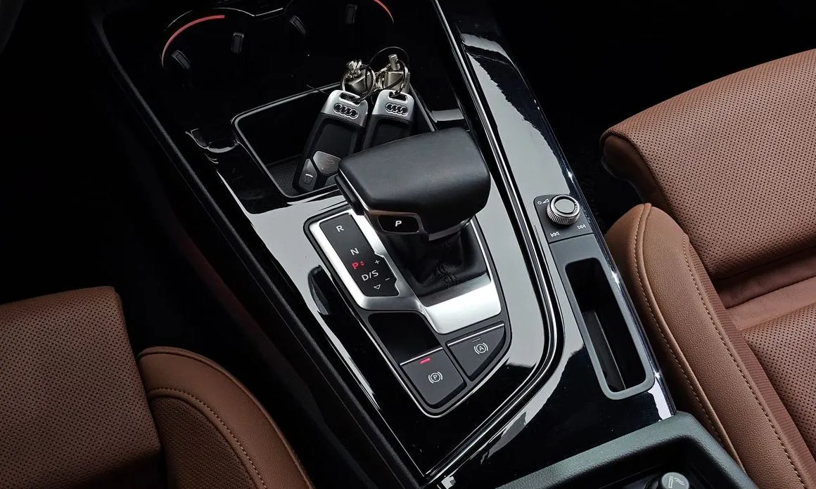 Audi A4 2021 из KR, фото 10