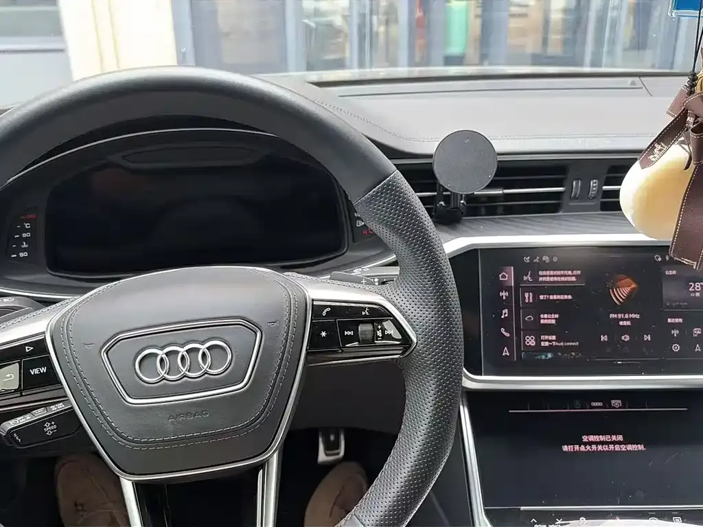 Audi A6L — фото 3