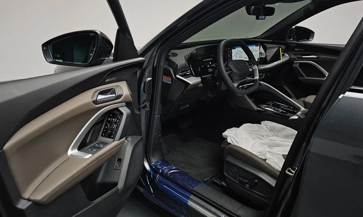 Audi Q5 2025 из KR, фото 6