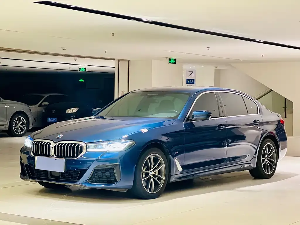 BMW 5 Series New Energy — фото 1
