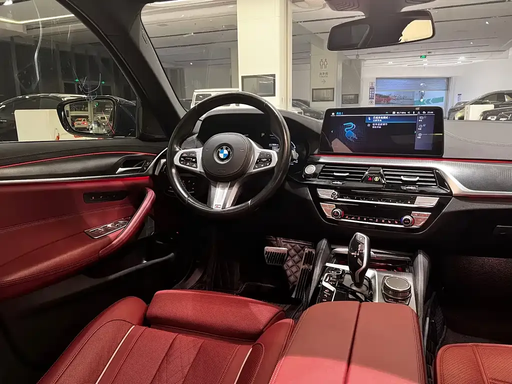 BMW 5 Series New Energy — фото 7