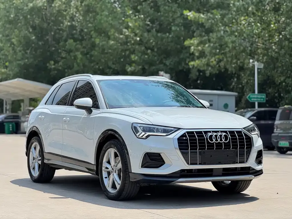 Audi Q3 — фото 5