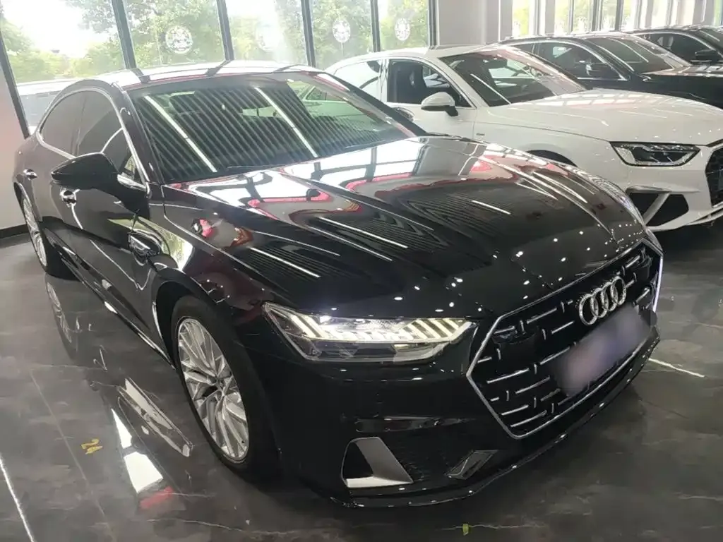 Audi A7L — фото 10