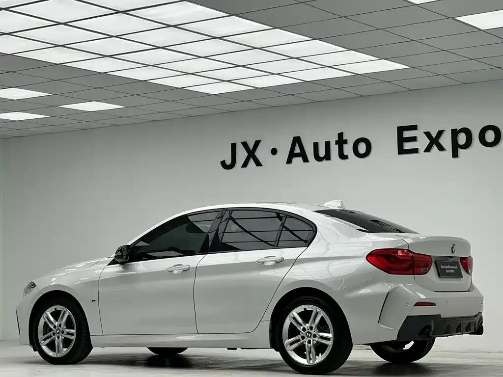 BMW 1 Series 2022 из CN, фото 10