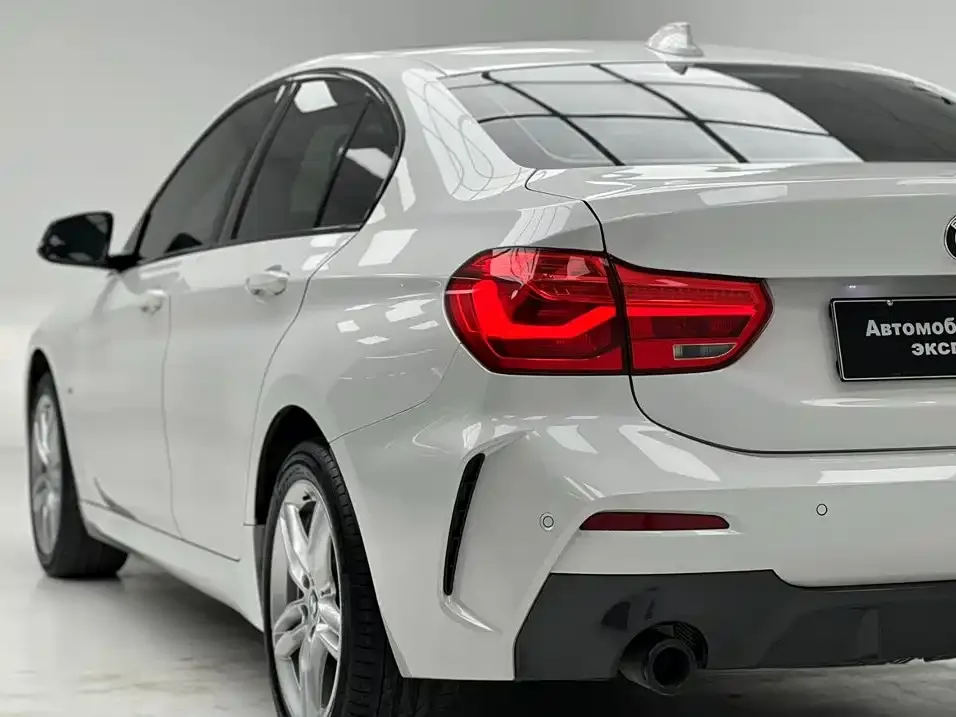 BMW 1 Series 2022 из CN, фото 8