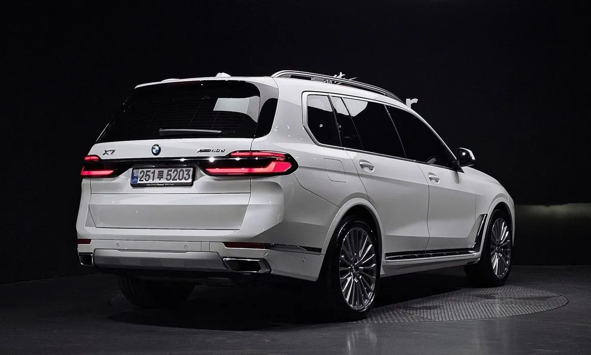 BMW X7 — фото 2