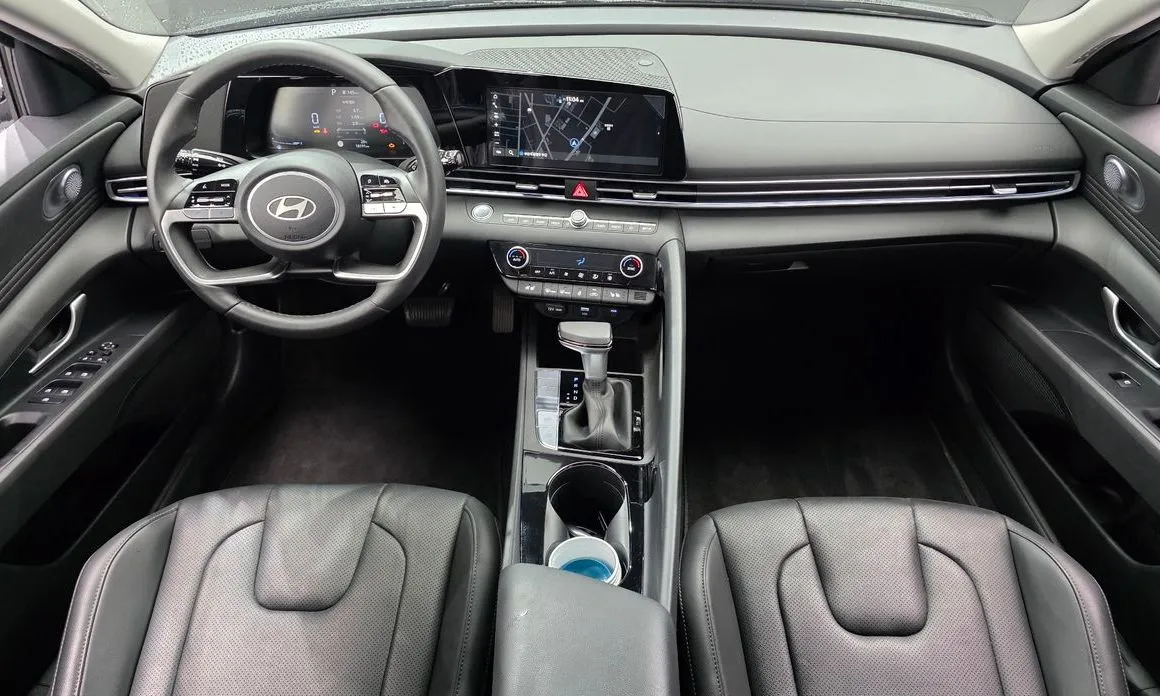 Hyundai AVANTE — фото 4