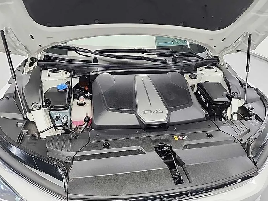 Kia EV6 — фото 6
