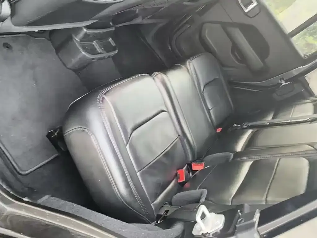 Jeep Wrangler 2023 из CN, фото 2