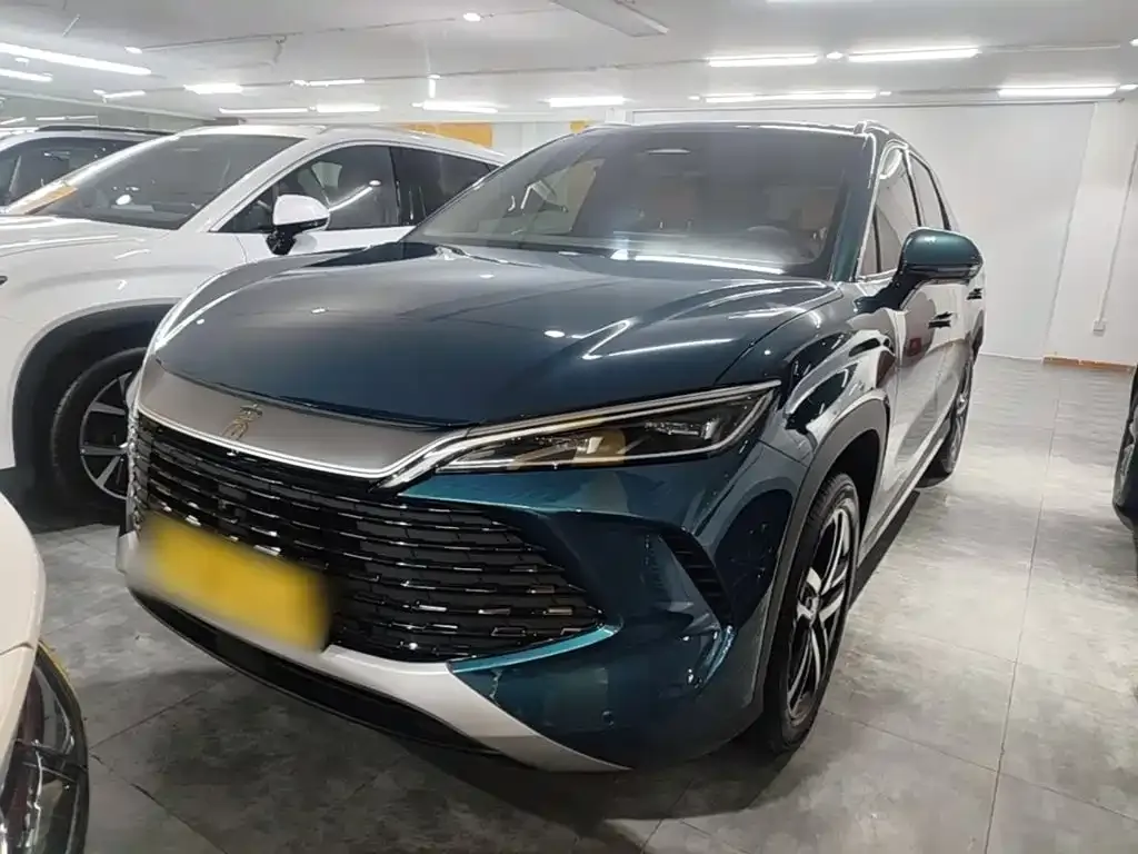BYD L DM-i — фото 8