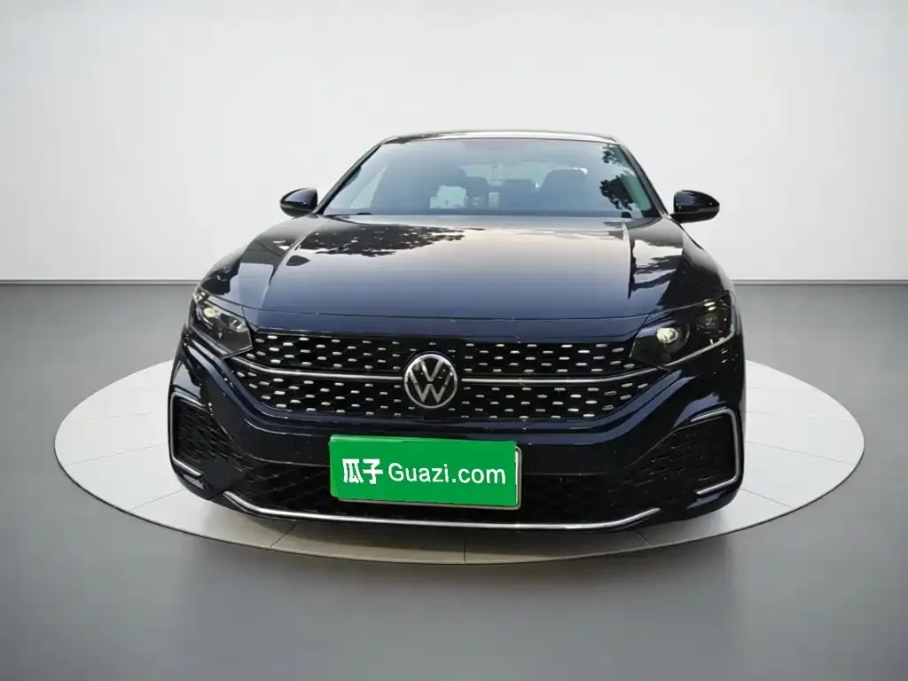 Volkswagen Passat — фото 2