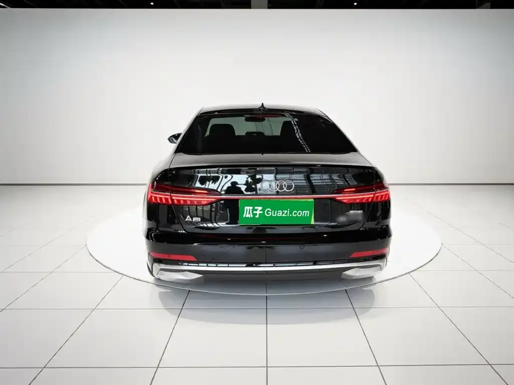Audi A6L — фото 10