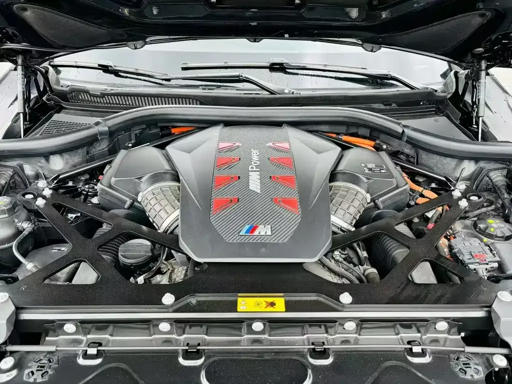 BMW XM — фото 8