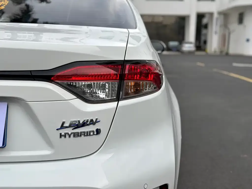 Toyota Levin — фото 10