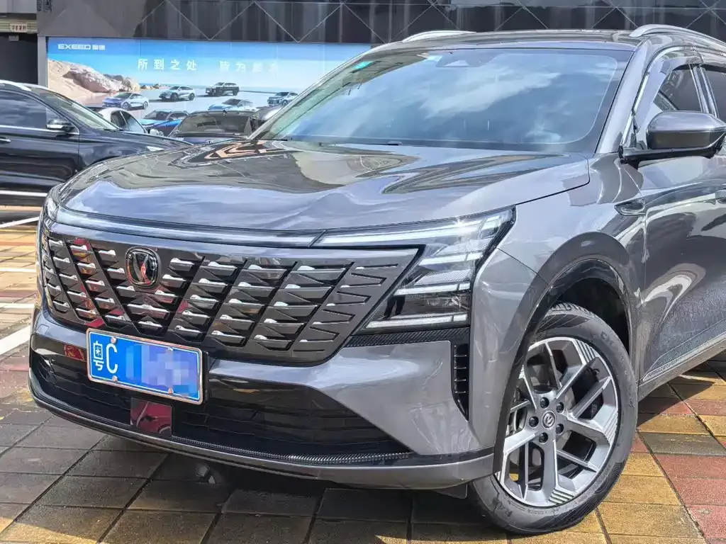 Changan CS75PLUS — фото 8