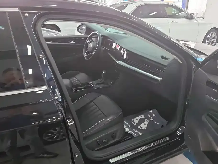 Volkswagen Passat — фото 7