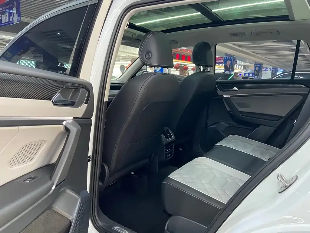 Volkswagen Tayron 2022 из CN, фото 2