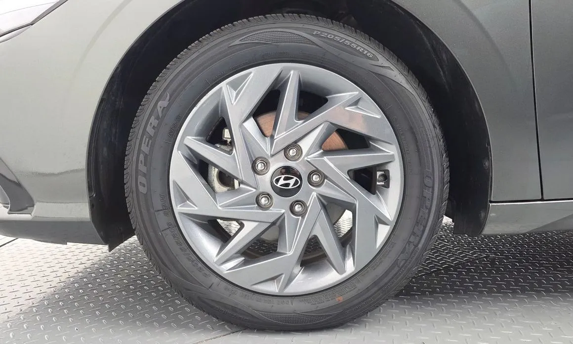 Hyundai AVANTE — фото 10
