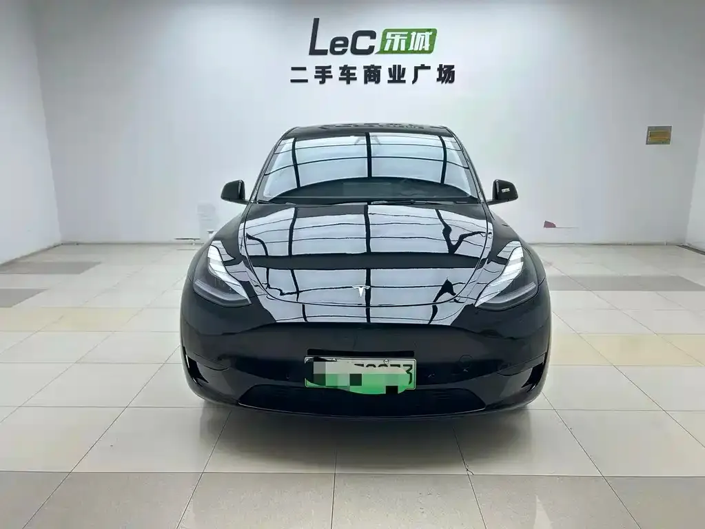 Tesla Model Y — фото 6
