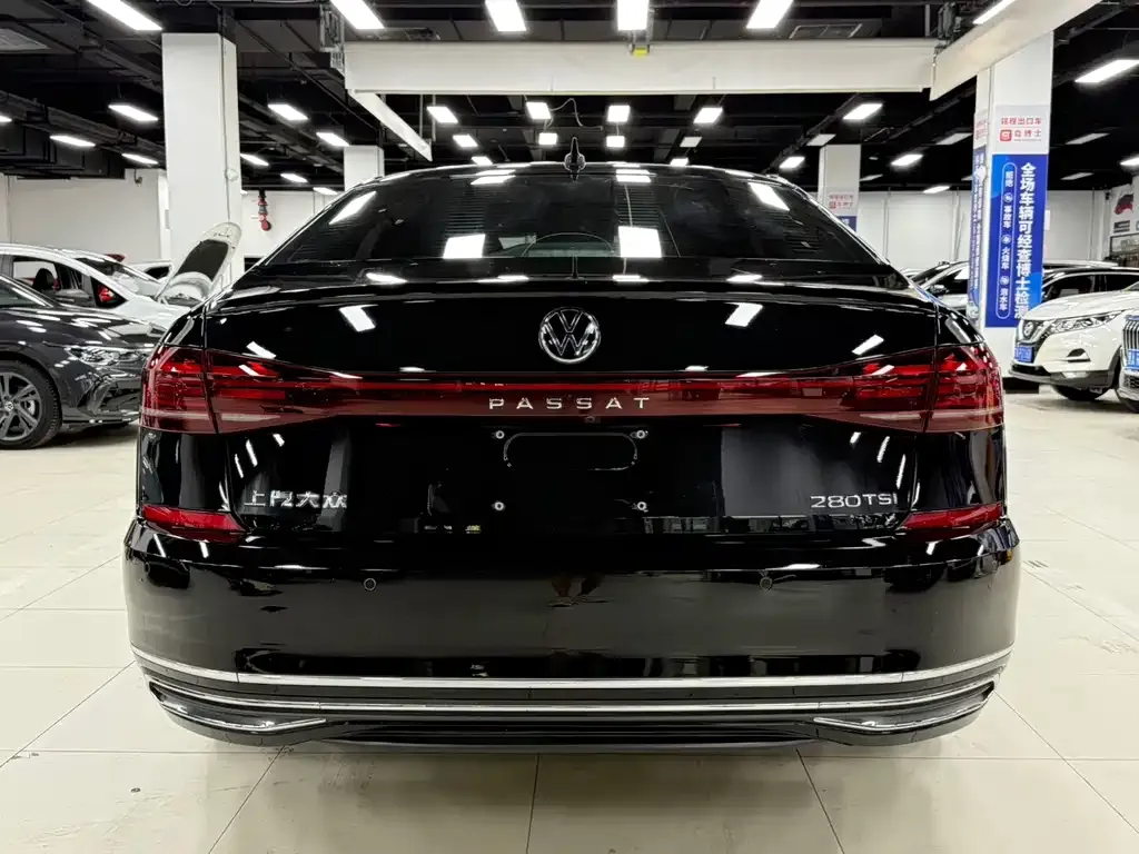 Volkswagen Passat — фото 9