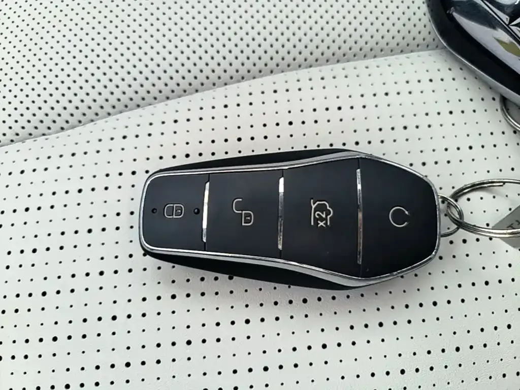 BYD Seal 05 DM-i — фото 4