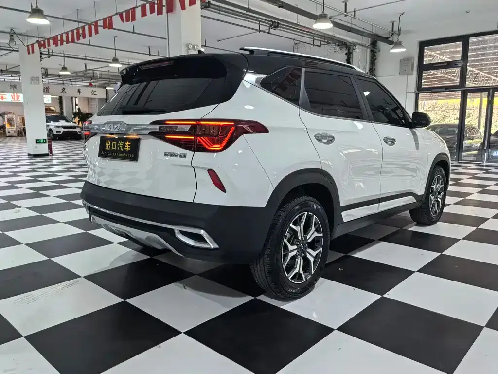 Kia KX3 2022 из CN, фото 3