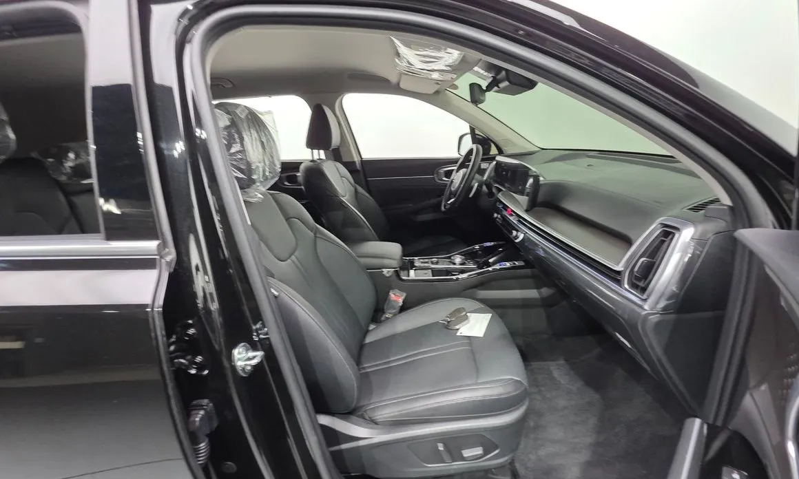 Kia Sorento — фото 8