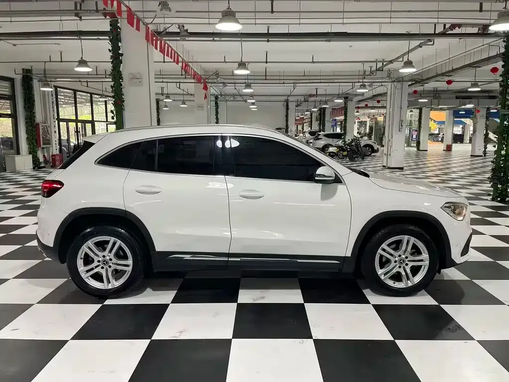 Mercedes-Benz GLA — фото 3