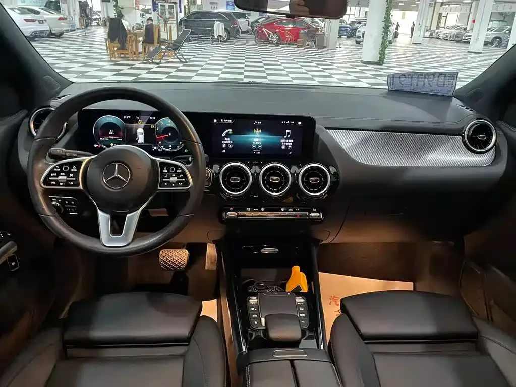 Mercedes-Benz GLA — фото 4