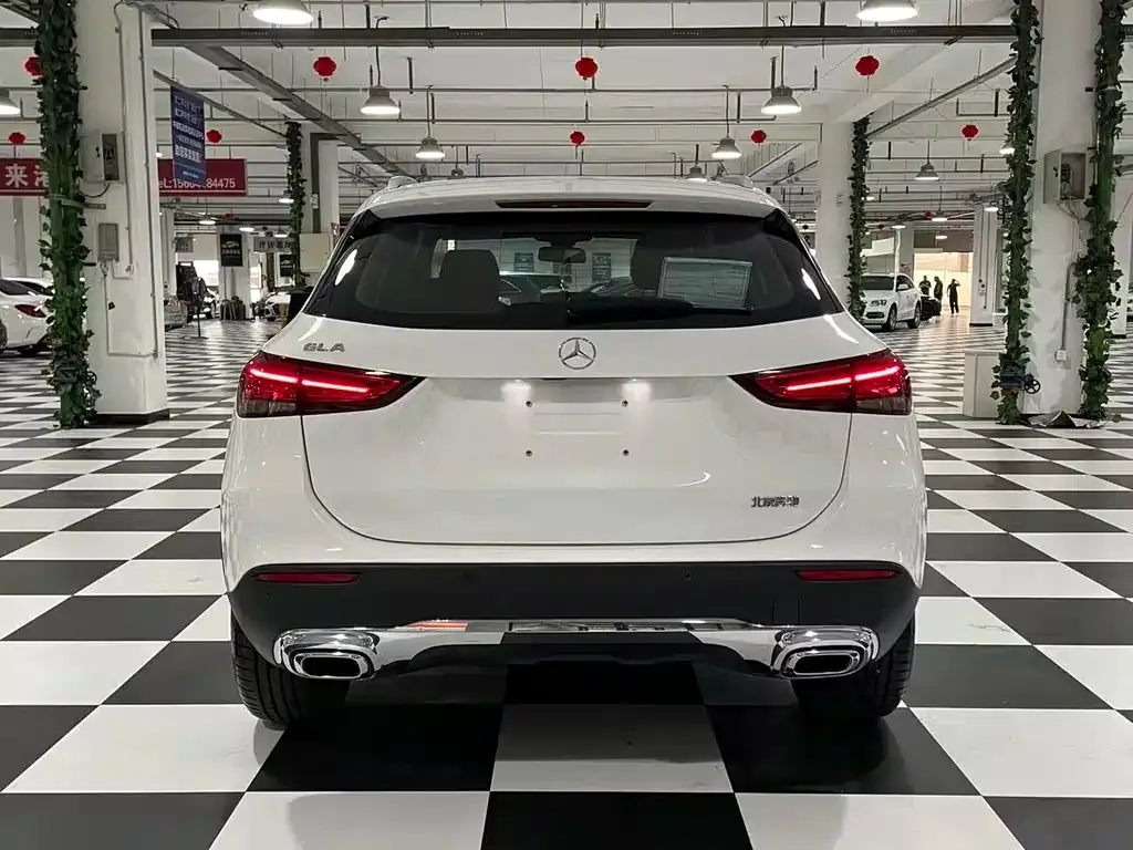 Mercedes-Benz GLA — фото 2