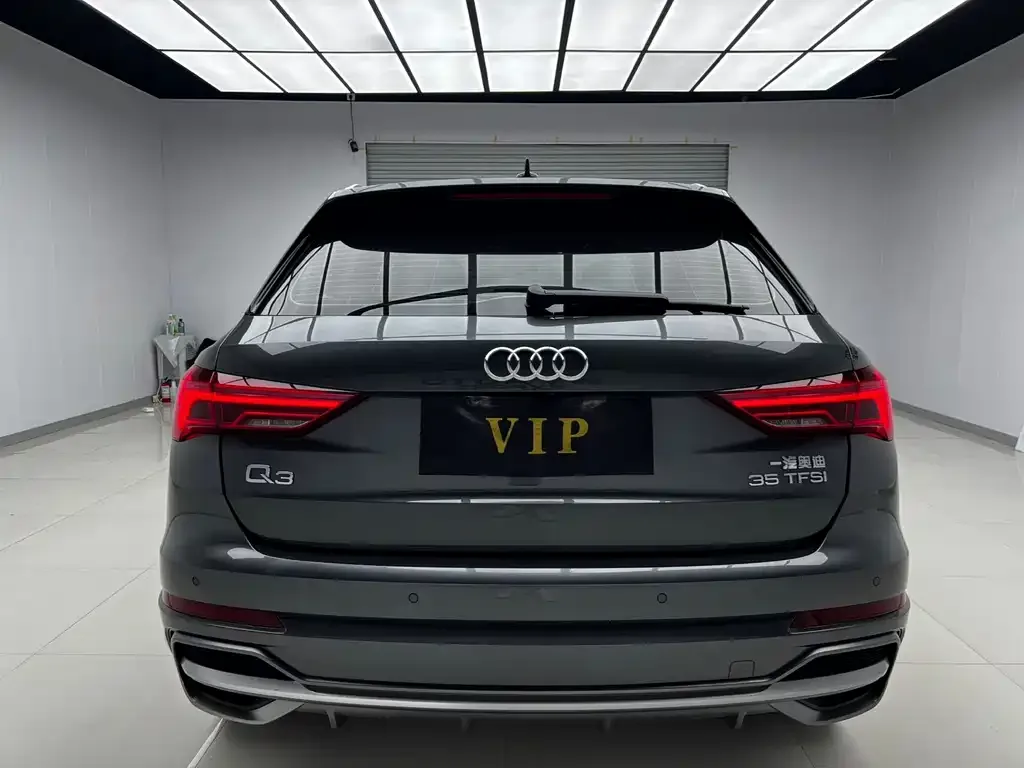 Audi Q3 — фото 3