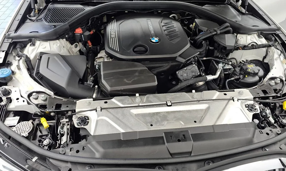 BMW 3-Series 2021 из KR, фото 10