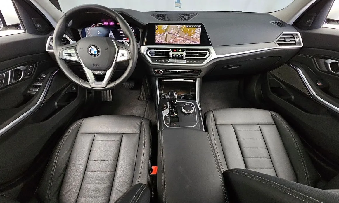 BMW 3-Series 2021 из KR, фото 9