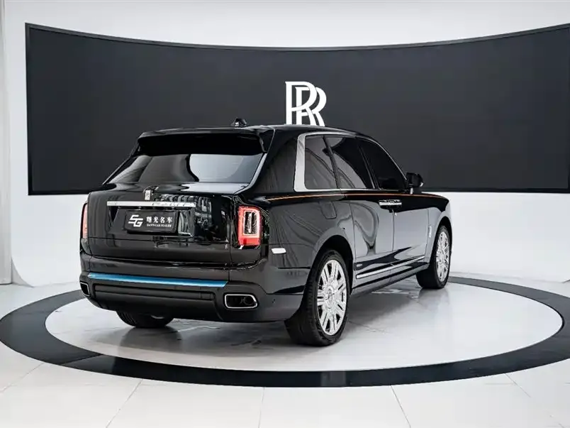 Rolls-Royce Cullinan — фото 2