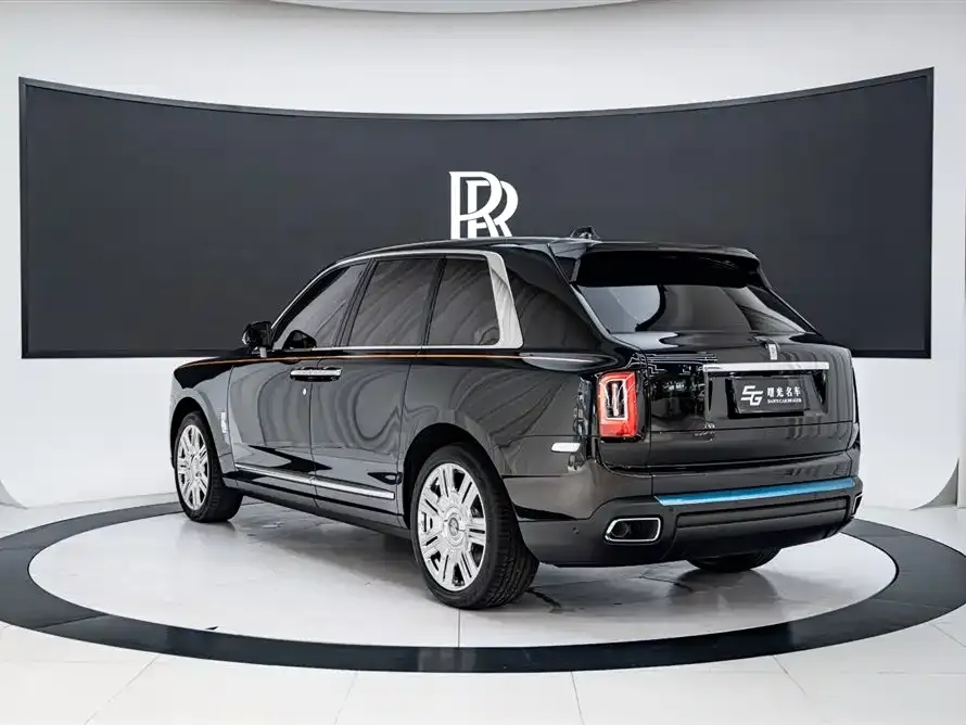 Rolls-Royce Cullinan — фото 6